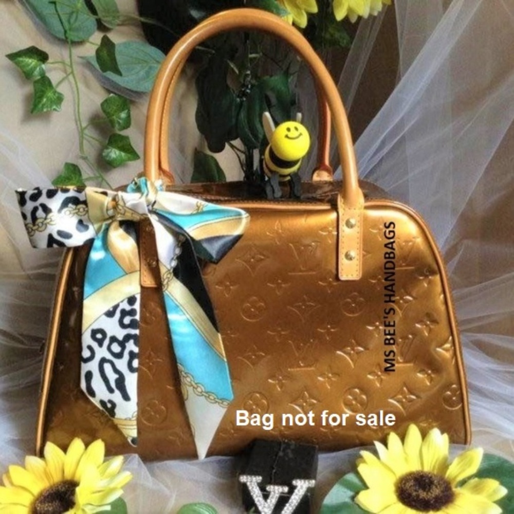 New handbag tie